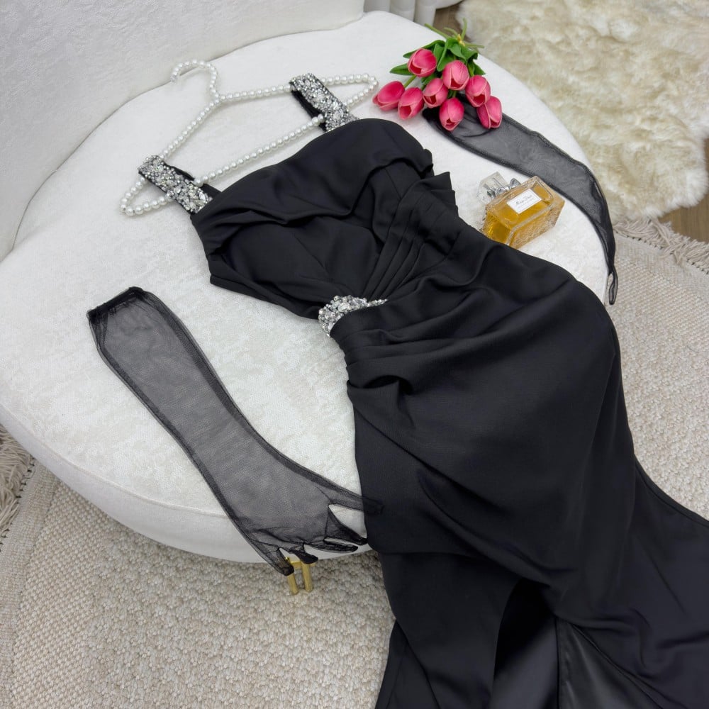 فستان الترند الفخم بلون اسود مع اكمام