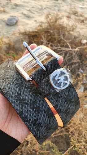 حزام مايكل كورس