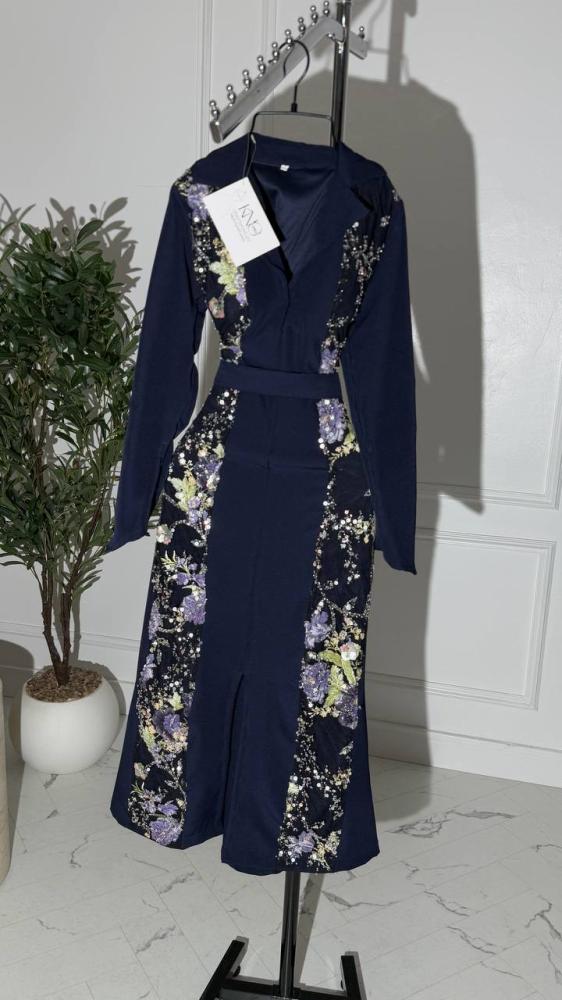 فستان طويل بتصميم اكمام طويلة knoadress