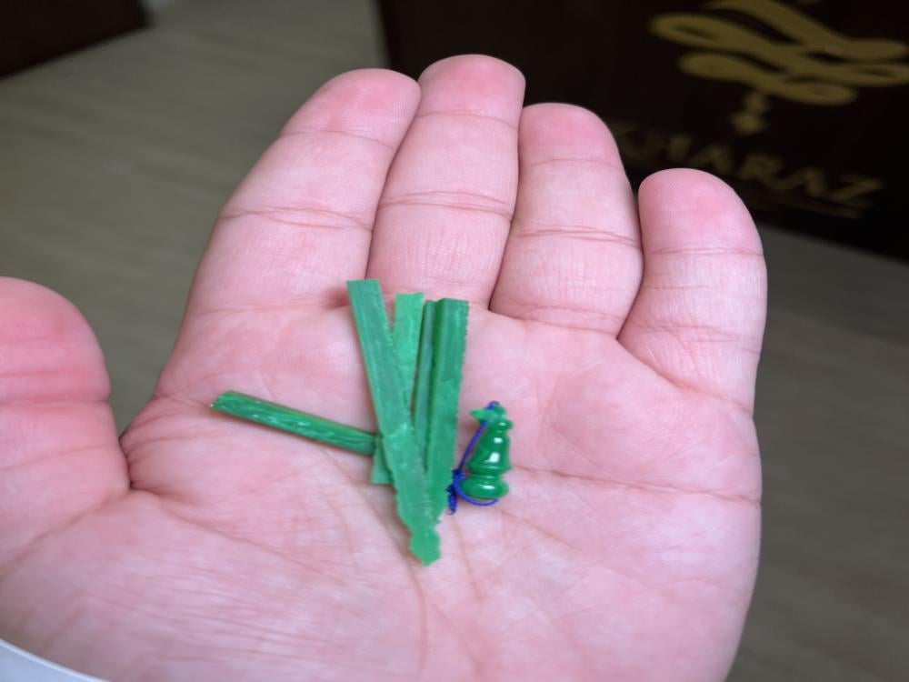 مسباح مساطر اخضر