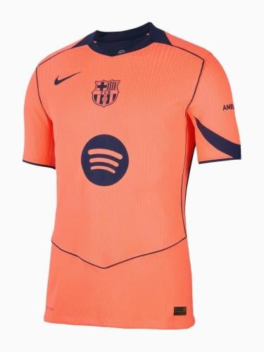 التيشيرت الثالث لنادي برشلونة لموسم 2025/26