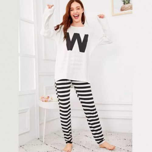 بيجامة نسائية مريحة ، بتصميم مخطط أبيض وأسود