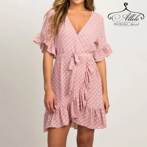 فستان شيفون صيفي، قصير، وردي، بأكمام قصيرة، وقصة مميزة