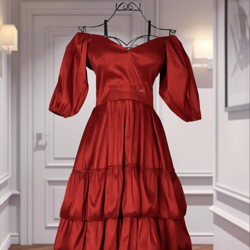 فستان نسائي ميدي بأكمام منفوخة ، وتصميم الطبقات ، لون أحمر