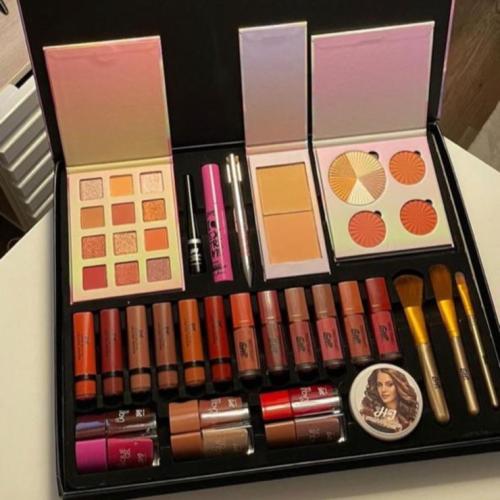 بوكس ميك اب روز