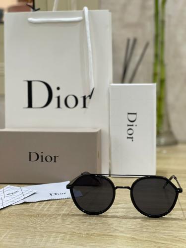 نظارة شميسة ديور