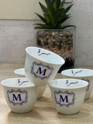 فناجين قهوة سعودية بطباعة حسب الطلب