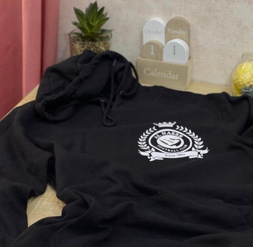 بلوفر شتوي بشعار نادي النصر