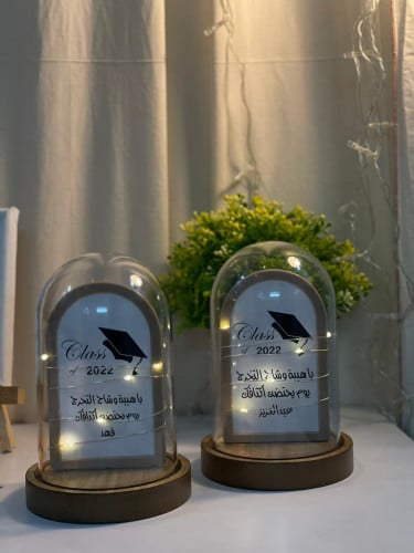 بلوره بتصميم حسب الطلب للجهتين