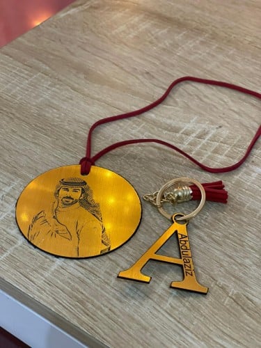 علاقه سياره صوره + ميداليه