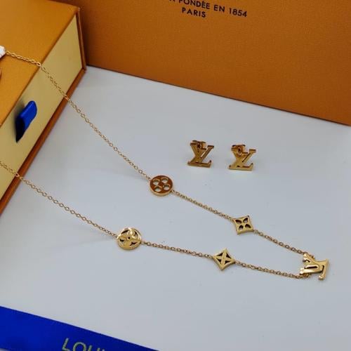 اكسسوار فان كيلف سلسال+حلق مع علبه وكيس الماركة