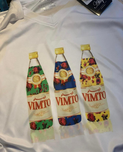 تشيرت نسائي بتصميم حسب الطلب