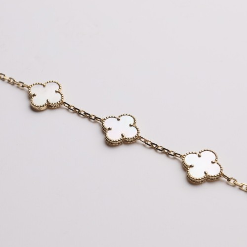 أسواره عيار18