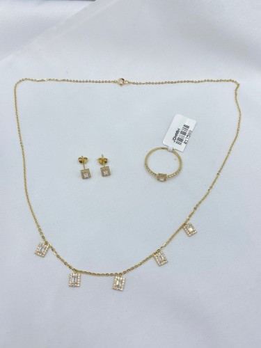 نصف طقم عيار 18