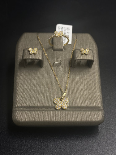 نص طقم عيار 18