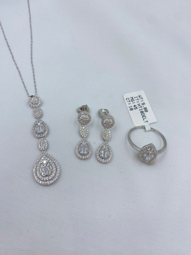 نصف طقم عيار 18