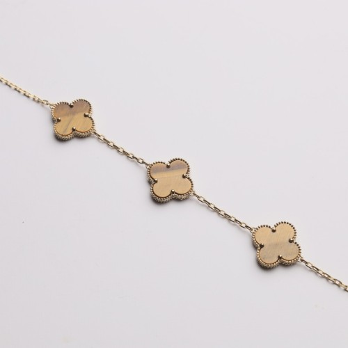 أسواره عيار18