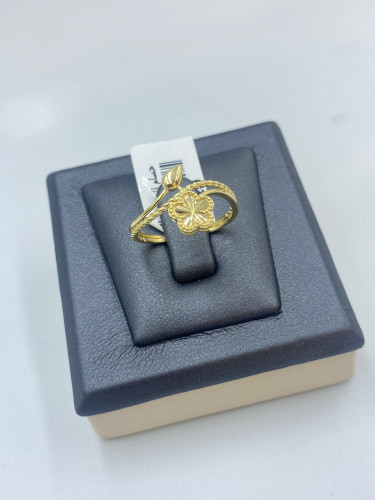 خاتم عيار 18