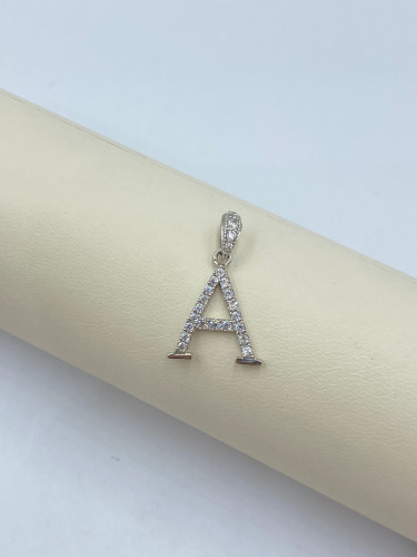 تعليقة  حرف اي (A) عيار 18