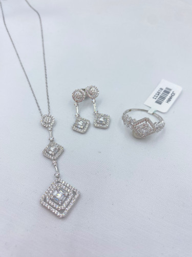 نصف طقم عيار 18