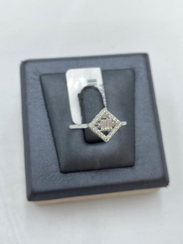 خاتم عيار 18