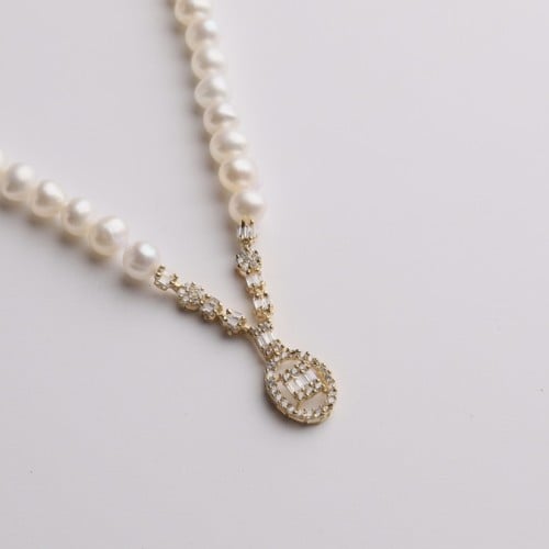 عقد لولو عيار 18