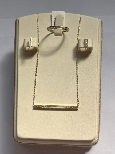 نصف طقم عيار 18