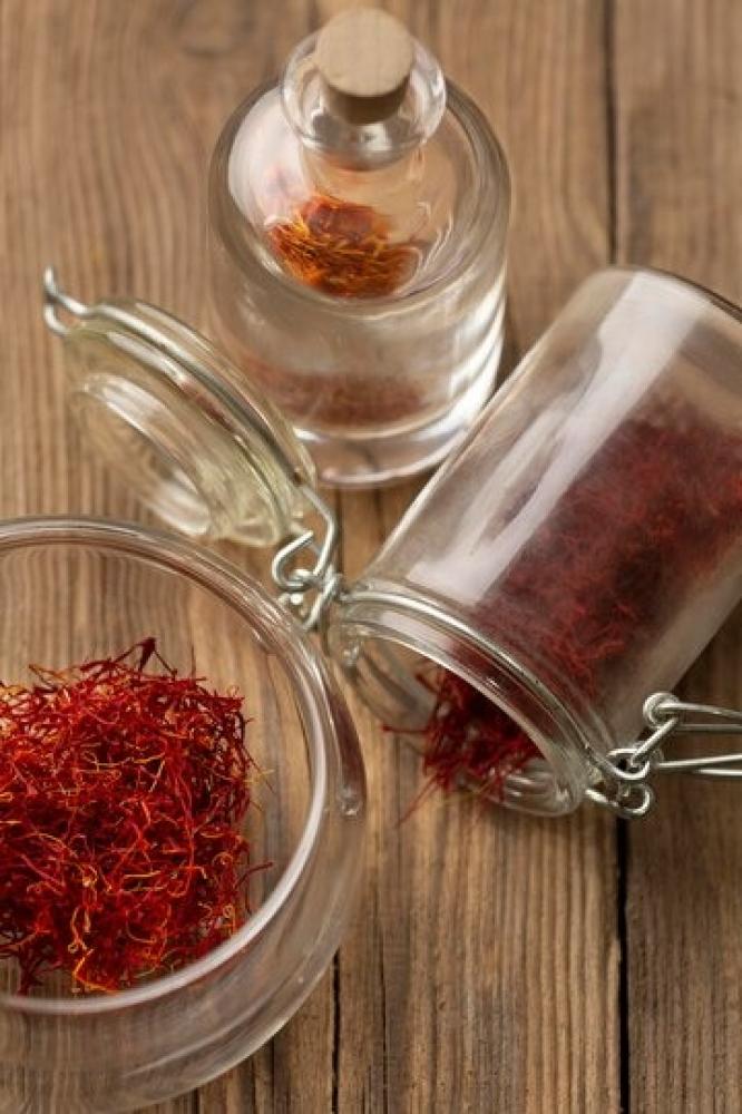 الفرق بين الزعفران الأصلي والمقلد