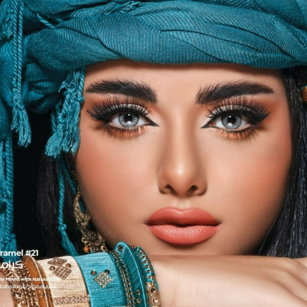 عدسات لاصقة يومية من دهب -كراميل