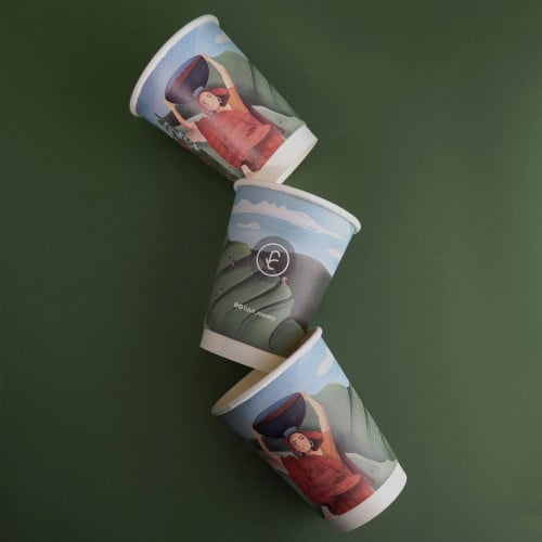 أكواب مقطرة