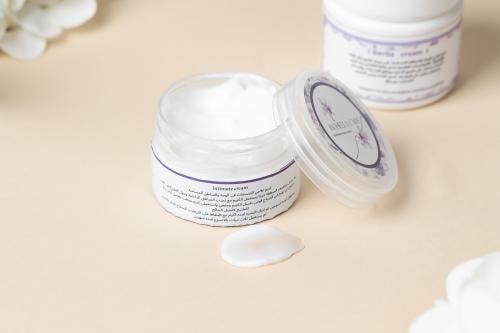 كريم intimate care