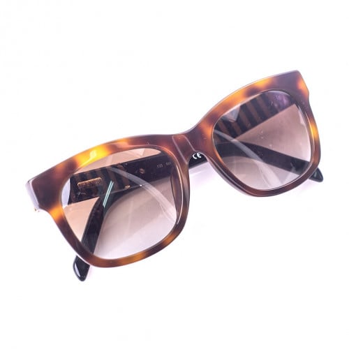نظارة شمسية نسائية فيندي - FENDI