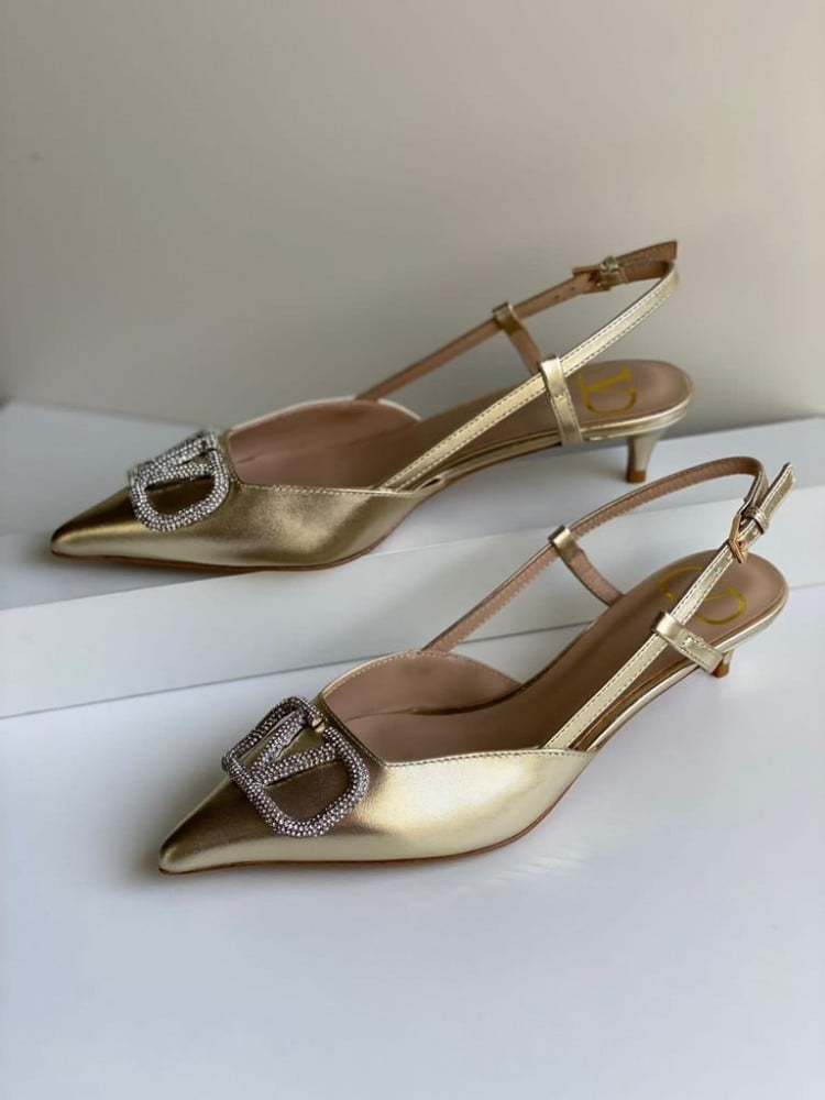 V shop slingback shoes