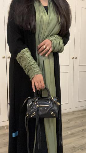 Signature abaya ( بإمكانك اختيار اللون )