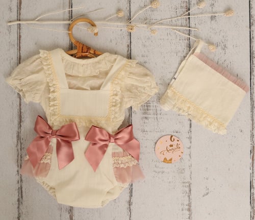 طقم بناتي مواليد من 3 قطع