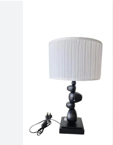 أبجورة أسود