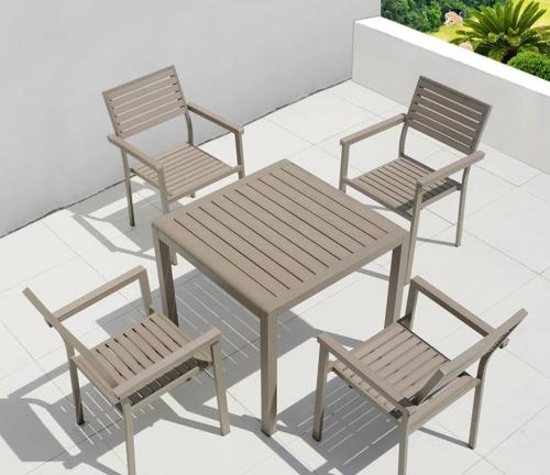 طاولة ٨٠*٨٠