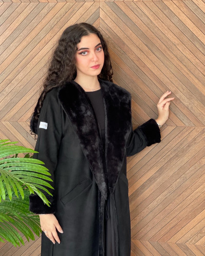 عبايه كانون باللون الأسود