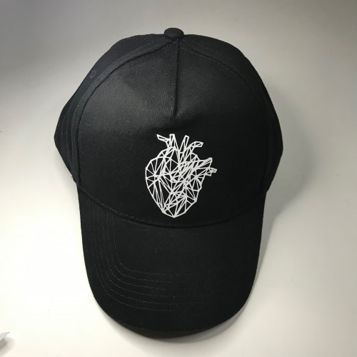 كاب بشكل قلب