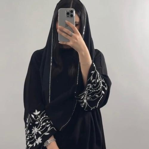 عبايه ( N67 ) تطريز
