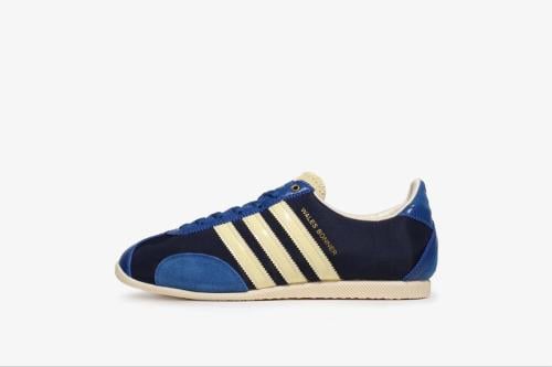 •Adidas Samba