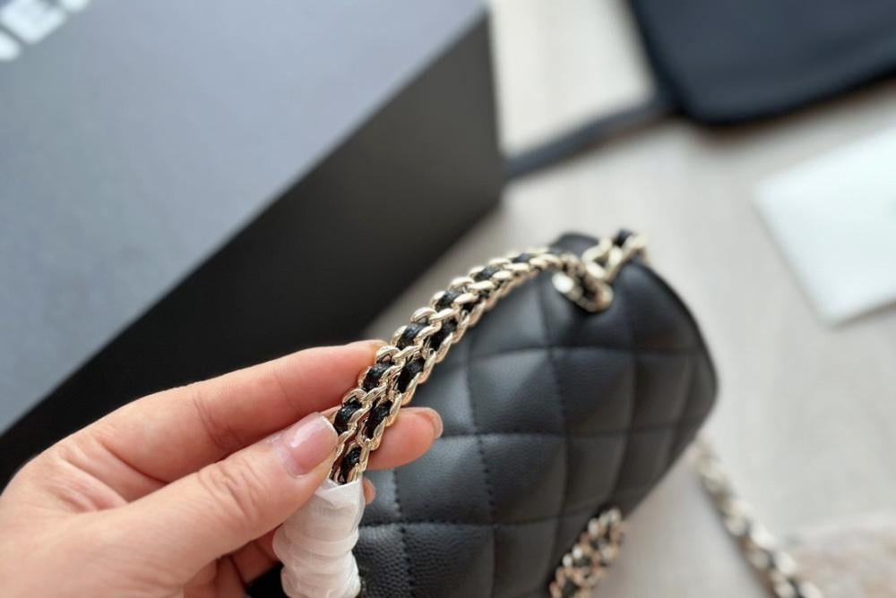 CHANEL MATILAS CAVIAR LEATHER