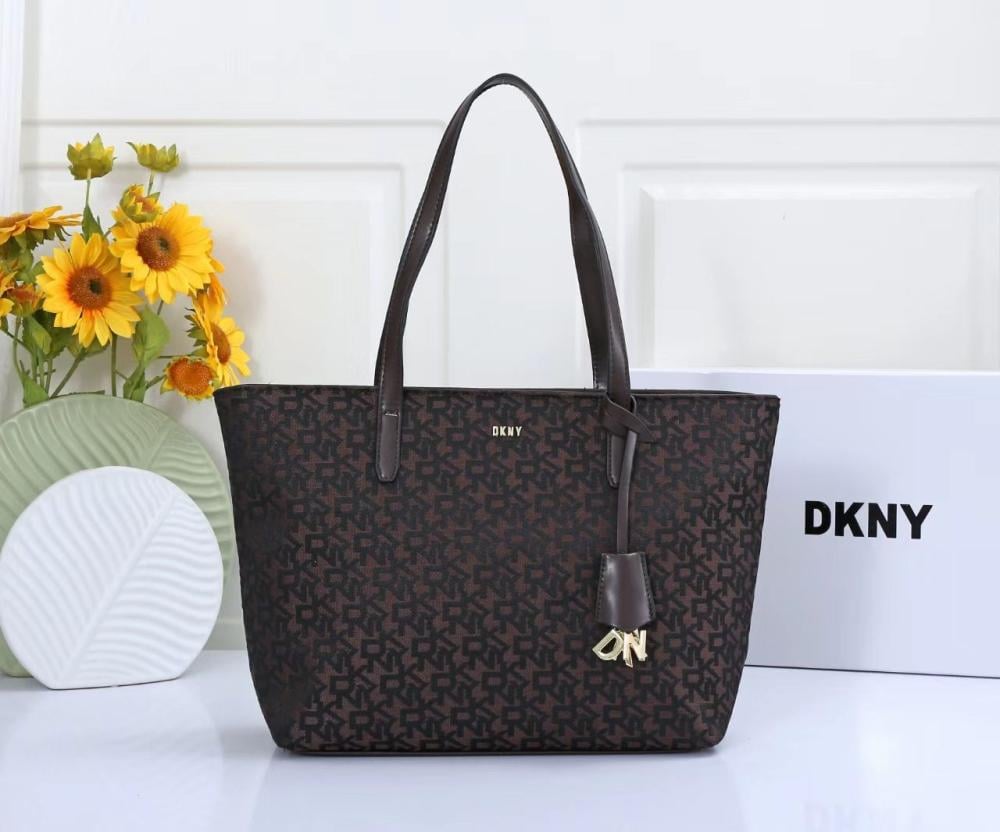 حقيبة يد للنساء DKNY