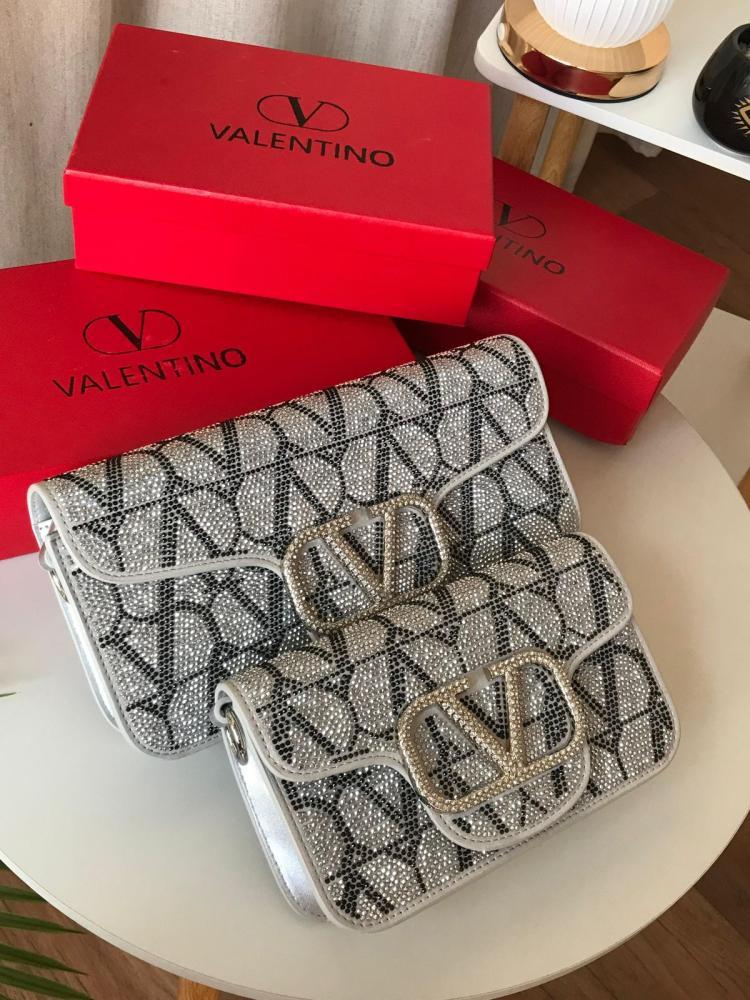 شنط فخمه فالانتينو Valanteno