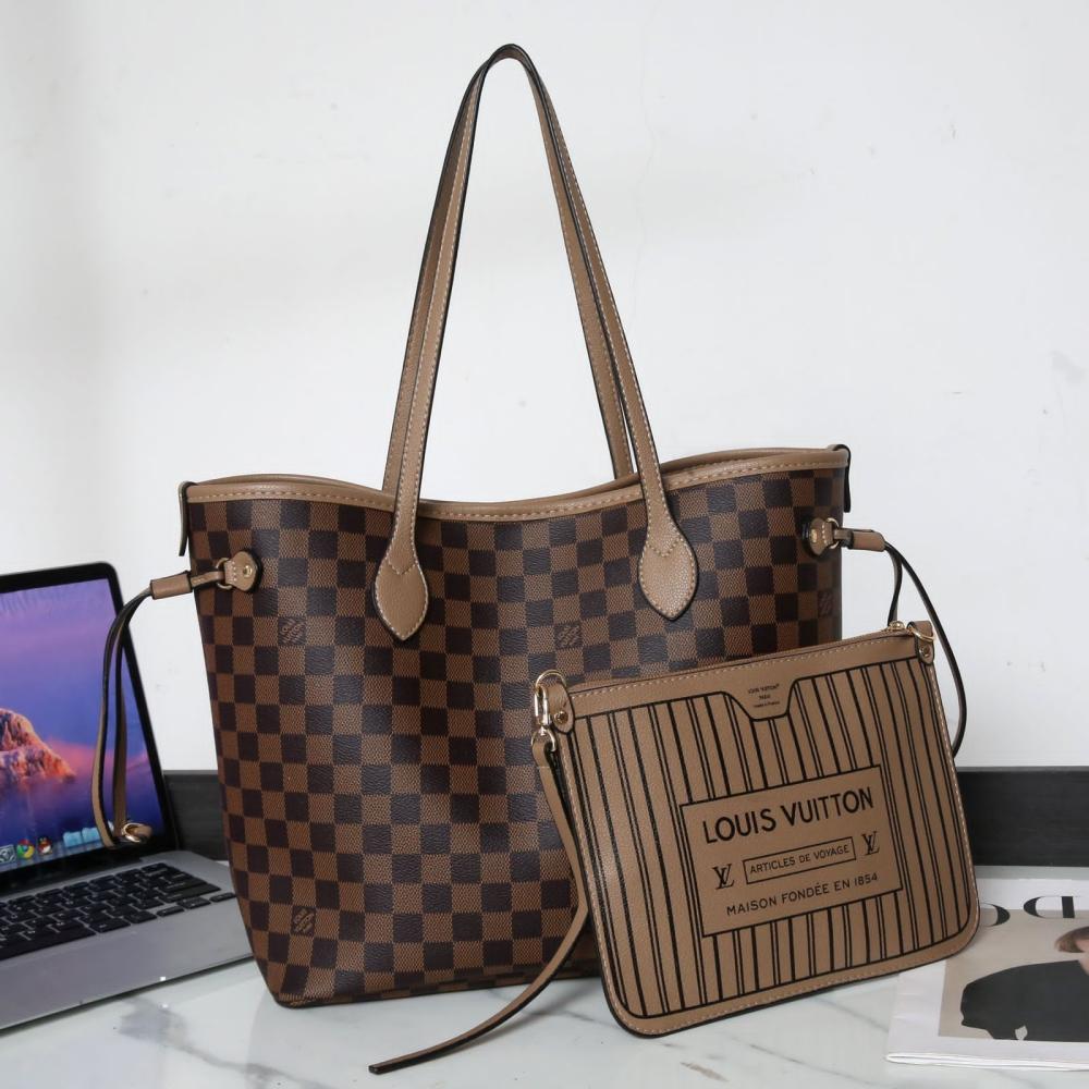 شنطة يد نسائية Louis Vuitton