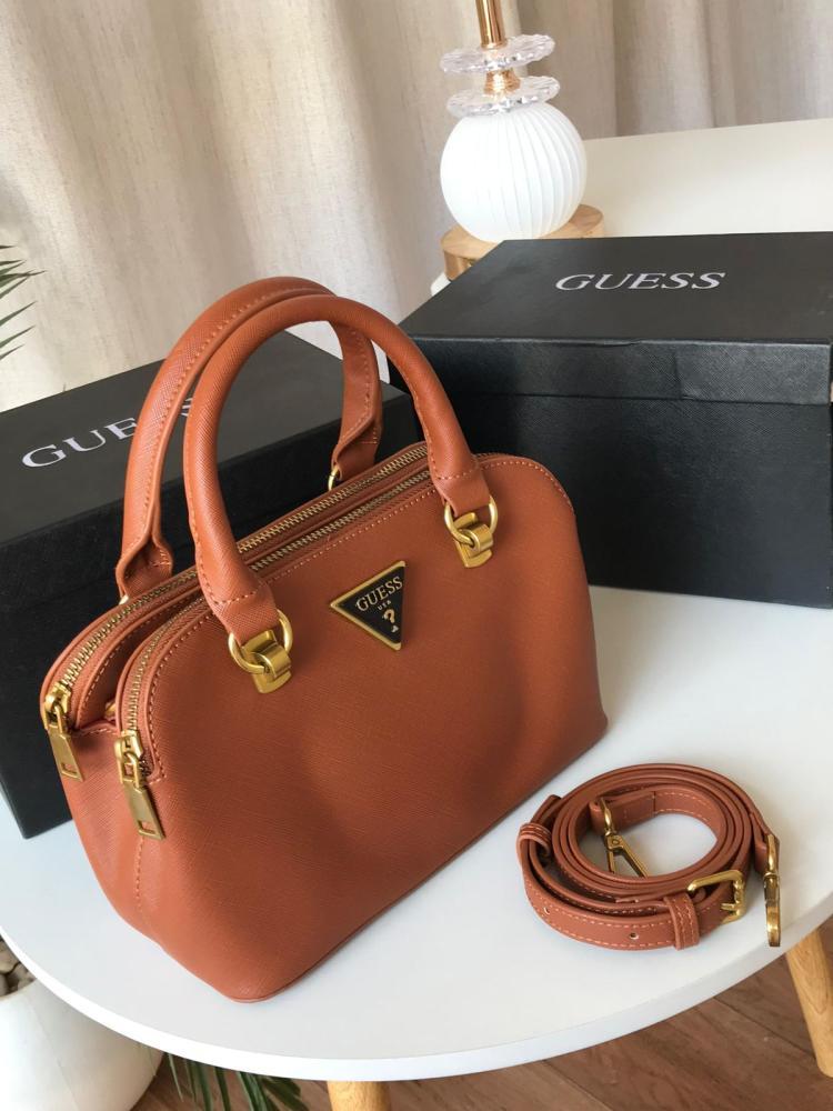 اقوى عروض شنط جيس Guess