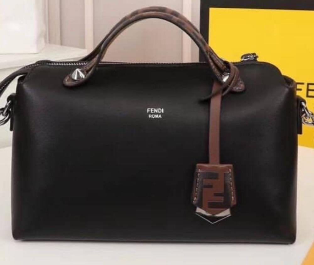 حقيبة يد فيندي روما