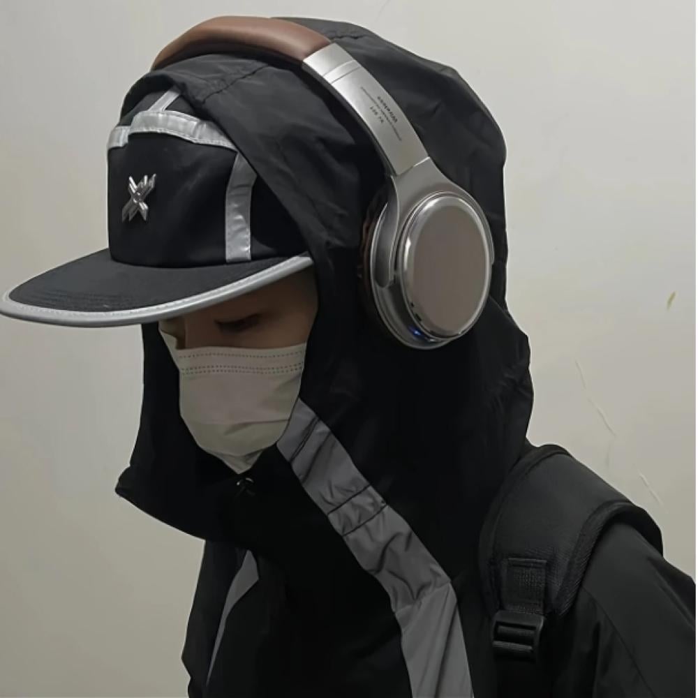 سماعات رأس لاسلكية على الأذن