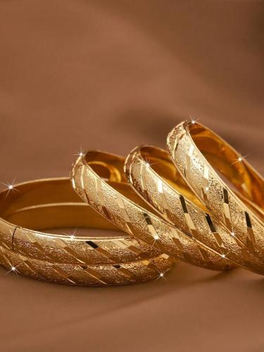 بأساور مطلية بالذهب الجميل المنقوش، بعرض 10مم