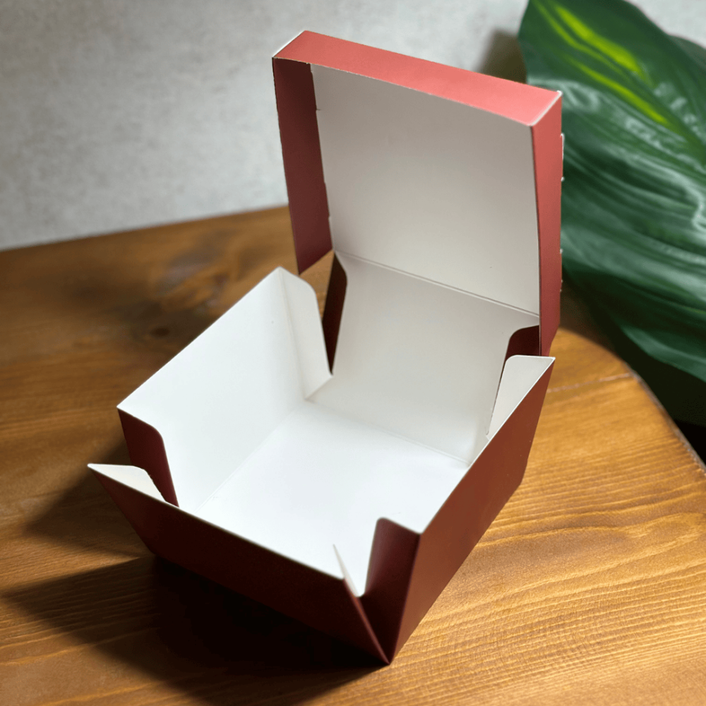 بوكس فراشة 12*12سم ارتفاع 8سم